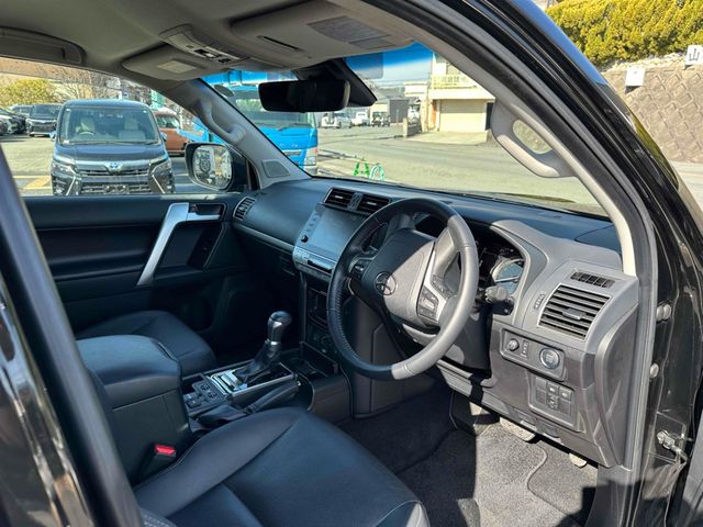 TOYOTA LANDCRUISER PRADO 2021 Image 31