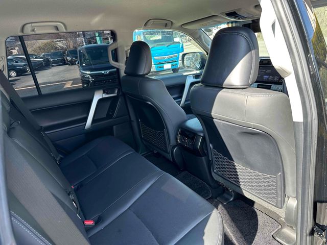 TOYOTA LANDCRUISER PRADO 2021 Image 31