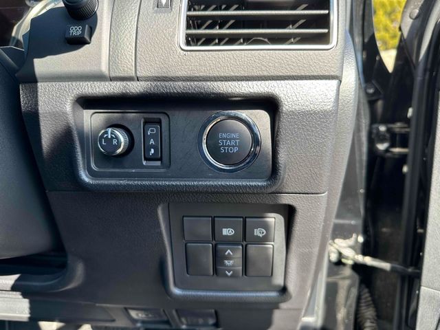 TOYOTA LANDCRUISER PRADO 2021 Image 31