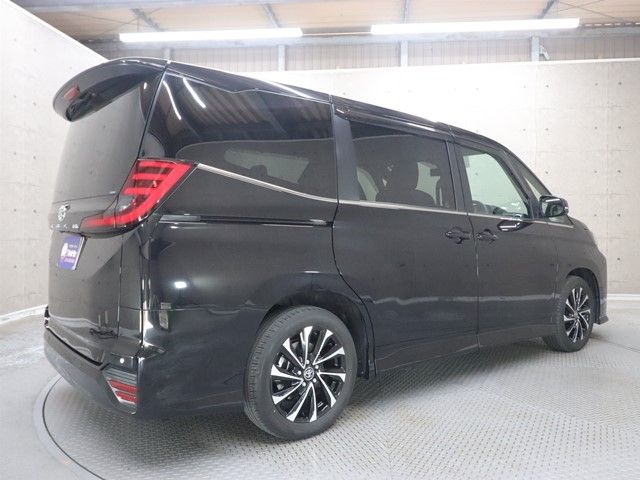TOYOTA NOAH 2023 Image 31