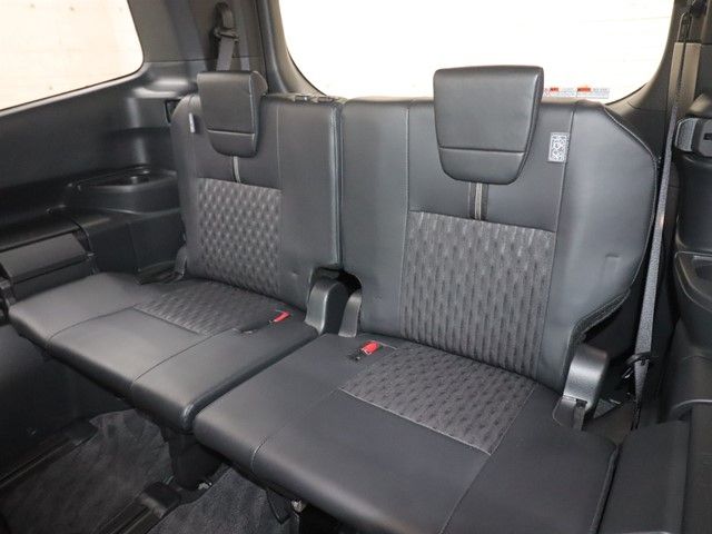 TOYOTA NOAH 2023 Image 31