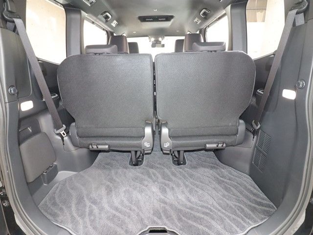 TOYOTA NOAH 2023 Image 31