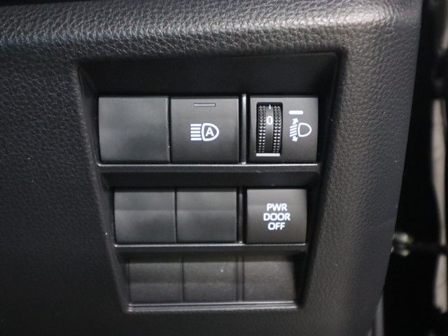 TOYOTA NOAH 2023 Image 31