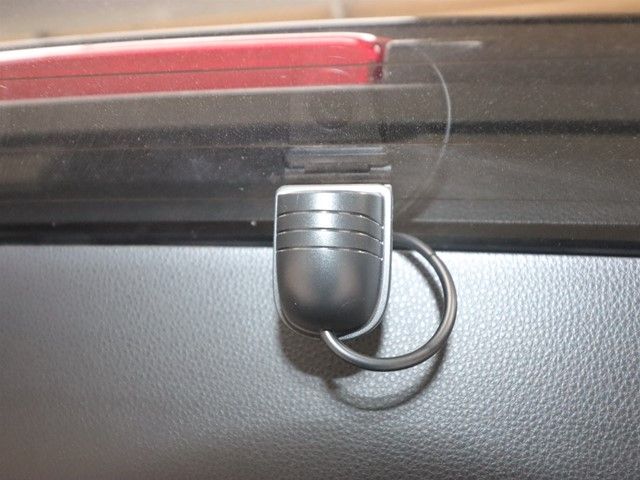 TOYOTA NOAH 2023 Image 31