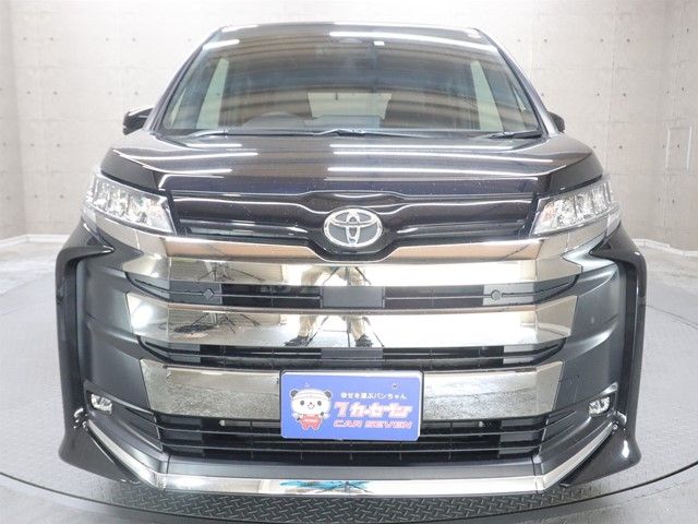 TOYOTA NOAH 2023 Image 31