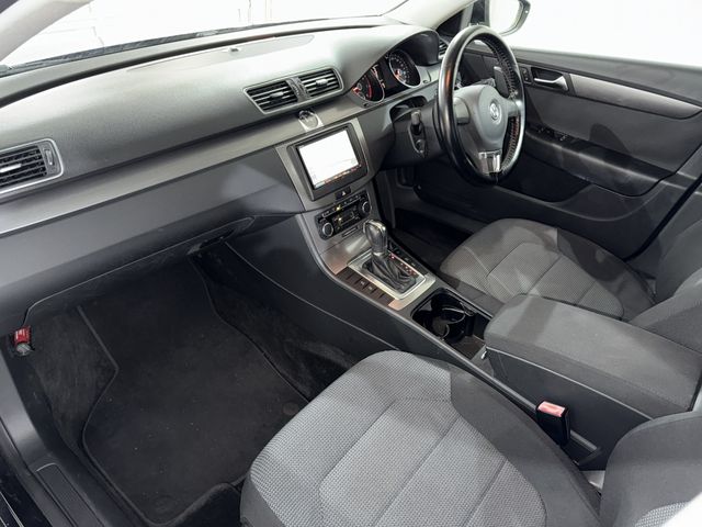 VOLKSWAGEN PASSAT VA 2011 Image 31
