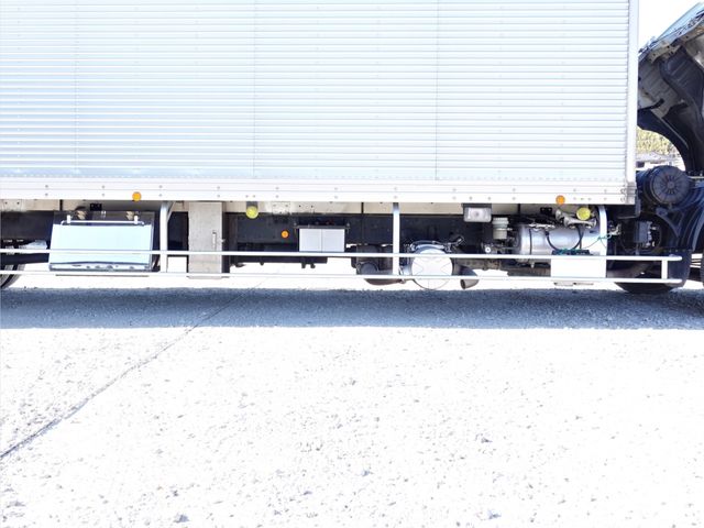 MITSUBISHI FUSOU FIGHTER 2013 Image 31