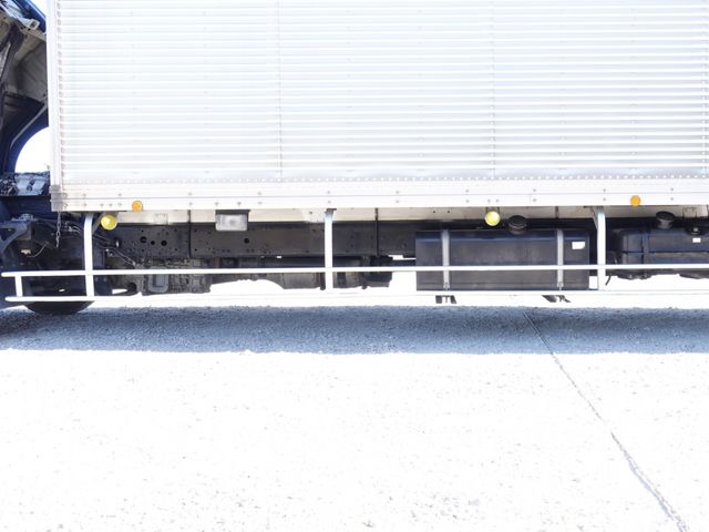 MITSUBISHI FUSOU FIGHTER 2013 Image 31