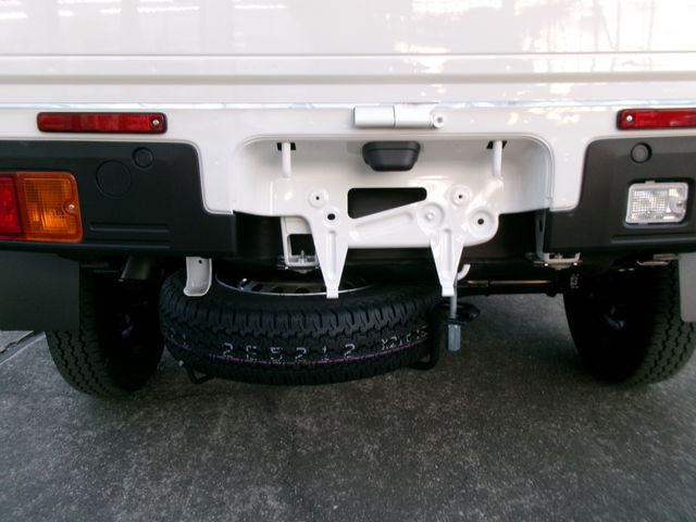 DAIHATSU HIJET TRUCK 4WD 2025 Image 31