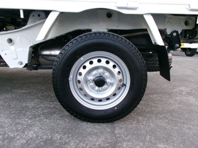 DAIHATSU HIJET TRUCK 4WD 2025 Image 31