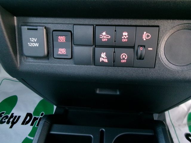 DAIHATSU HIJET TRUCK 4WD 2025 Image 31