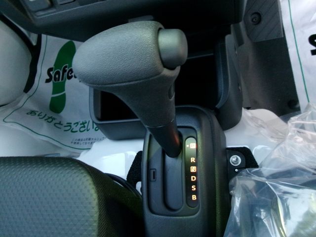 DAIHATSU HIJET TRUCK 4WD 2025 Image 31