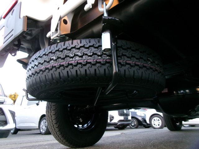 DAIHATSU HIJET TRUCK 4WD 2025 Image 31