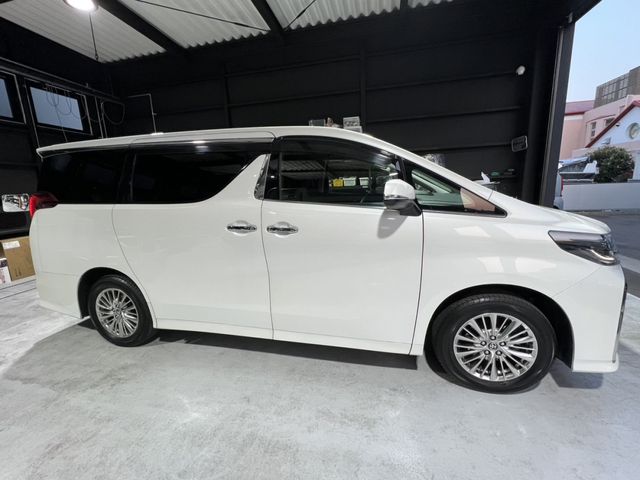 TOYOTA ALPHARD HYBRID 4WD 2022 Image 31
