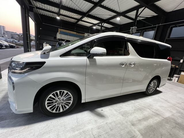 TOYOTA ALPHARD HYBRID 4WD 2022 Image 31