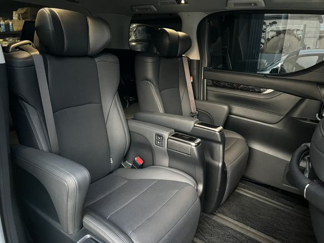 TOYOTA ALPHARD HYBRID 4WD 2022 Image 31