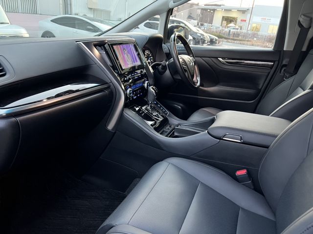 TOYOTA ALPHARD HYBRID 4WD 2022 Image 31