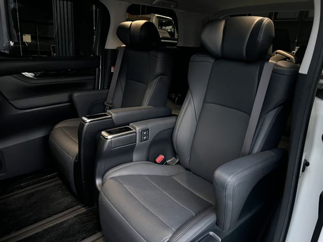 TOYOTA ALPHARD HYBRID 4WD 2022 Image 31