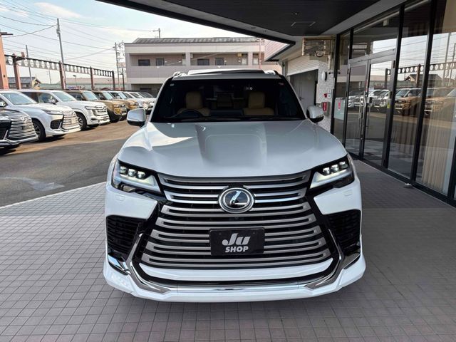 TOYOTA LEXUS LX600 2023 Image 31