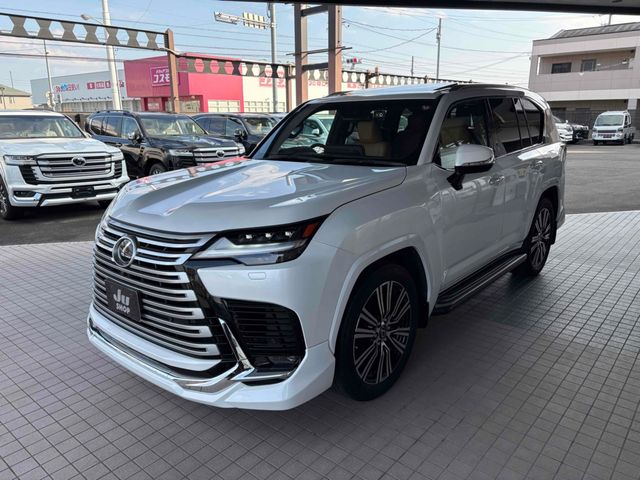 TOYOTA LEXUS LX600 2023 Image 31