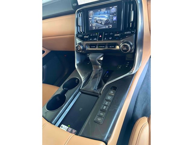 TOYOTA LEXUS LX600 2023 Image 31