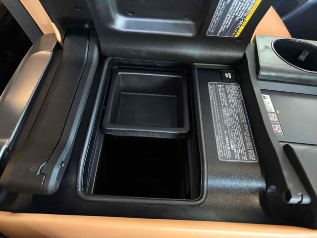 TOYOTA LEXUS LX600 2023 Image 31