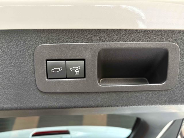 TOYOTA LEXUS LX600 2023 Image 31