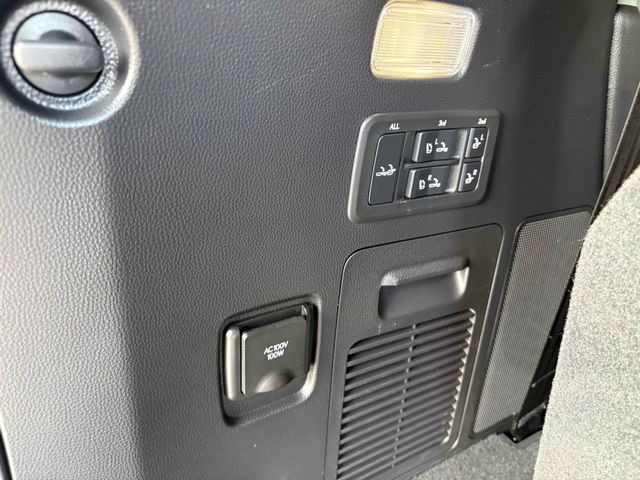 TOYOTA LEXUS LX600 2023 Image 31