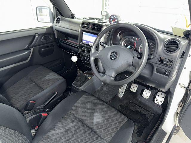 SUZUKI JIMNY 4WD 2012 Image 31