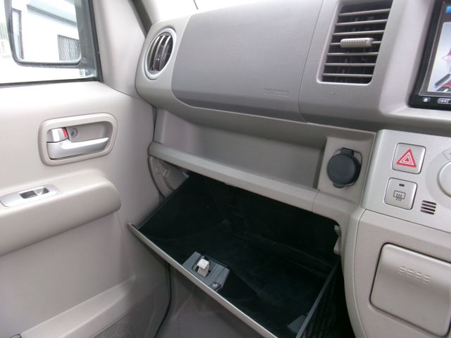 SUZUKI EVERY WAGON 2010 Image 31