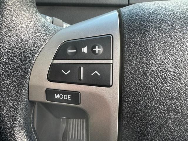 TOYOTA VOXY 2013 Image 31