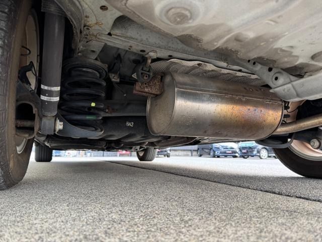 TOYOTA VOXY 2013 Image 31