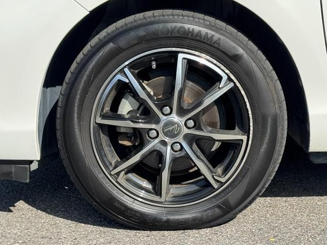 TOYOTA AQUA 2012 Image 31