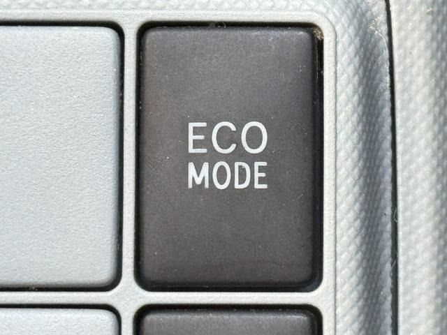 TOYOTA AQUA 2012 Image 31