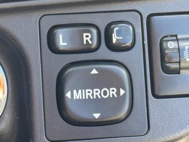 TOYOTA AQUA 2012 Image 31