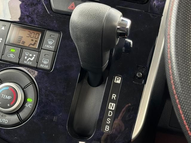 DAIHATSU TANTO CUSTOM 2018 Image 31