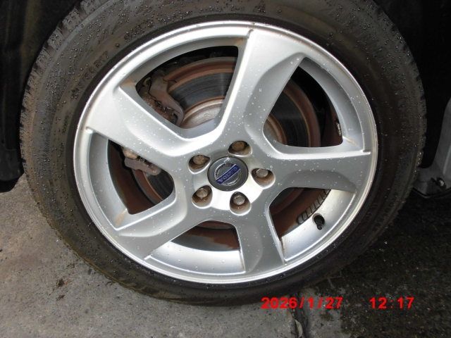 VOLVO V60 2012 Image 31