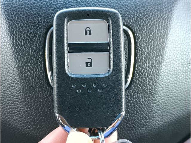 HONDA SHUTTLE HYBRID 2018 Image 31