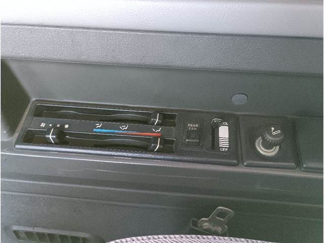 MITSUBISHI DELICA STARWAGON 4WD 1993 Image 31