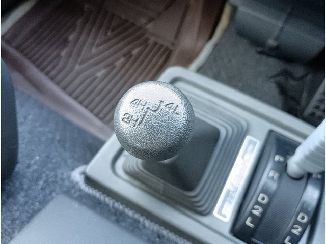 MITSUBISHI DELICA STARWAGON 4WD 1993 Image 31