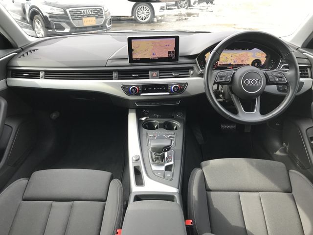 AUDI A4 AVANT 2019 Image 31