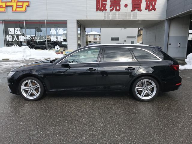 AUDI A4 AVANT 2019 Image 31