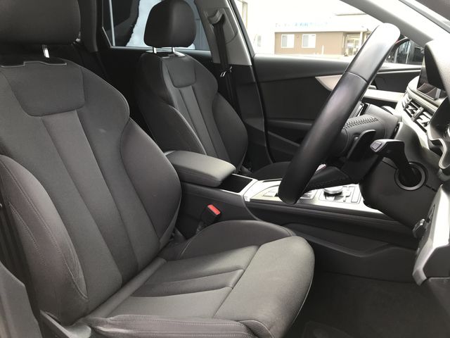 AUDI A4 AVANT 2019 Image 31