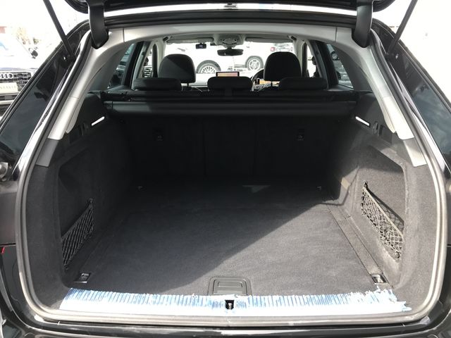 AUDI A4 AVANT 2019 Image 31