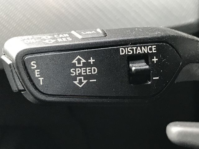 AUDI A4 AVANT 2019 Image 31