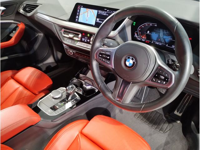BMW 1SERIES 2020 Image 31
