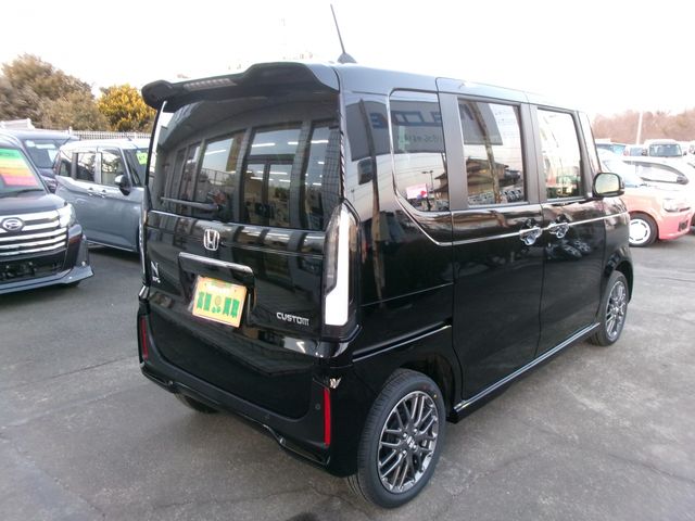 HONDA N BOX CUSTOM 4WD 2025 Image 31