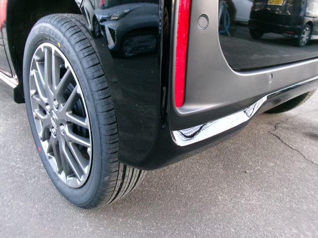 HONDA N BOX CUSTOM 4WD 2025 Image 31