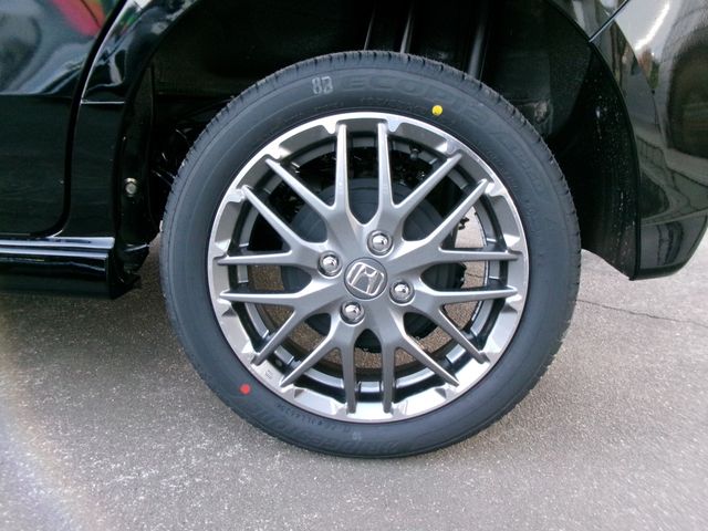 HONDA N BOX CUSTOM 4WD 2025 Image 31