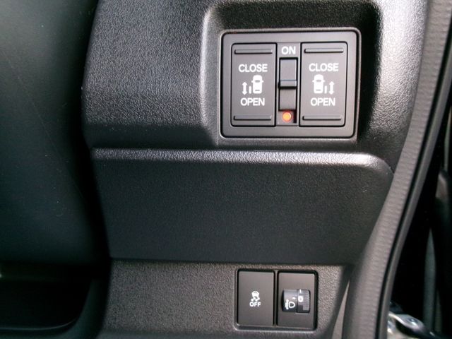 HONDA N BOX CUSTOM 4WD 2025 Image 31